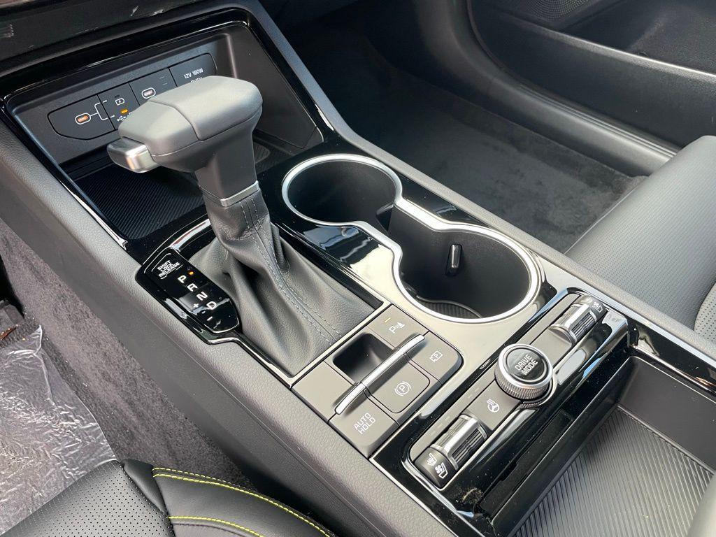 new 2026 Kia K5 car, priced at $39,580