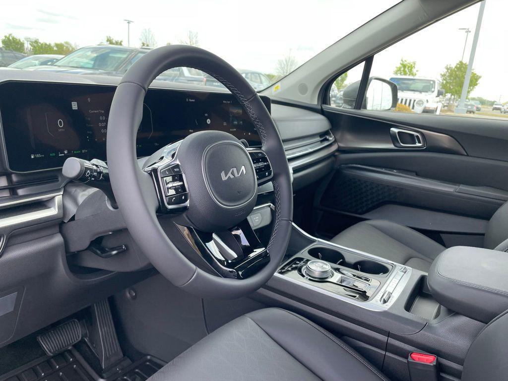 new 2026 Kia Carnival Hybrid car, priced at $51,830