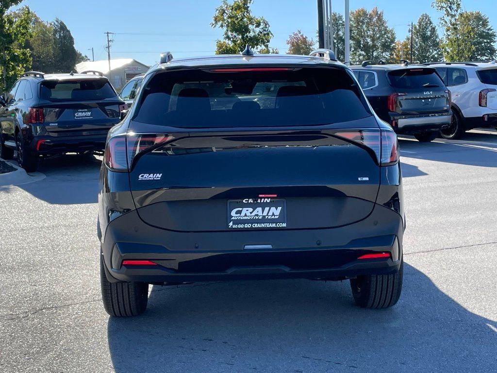 new 2026 Kia Sportage car, priced at $37,290