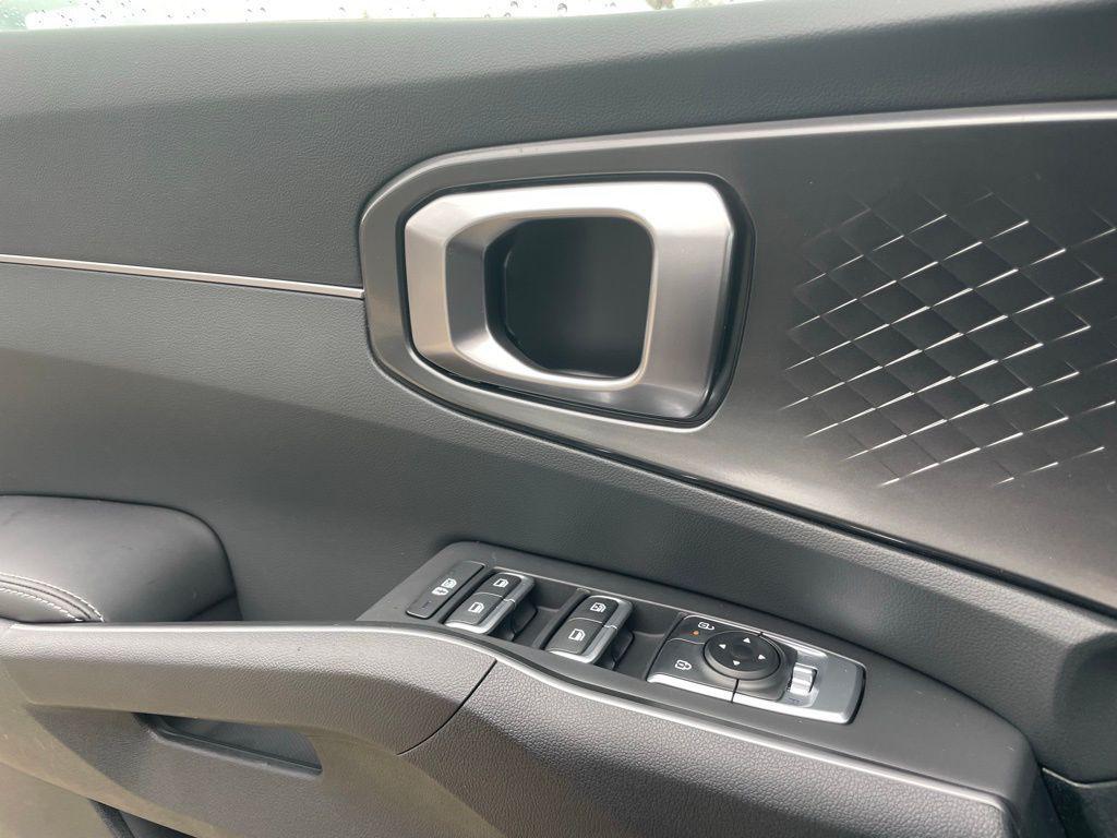 new 2026 Kia Sorento car, priced at $40,265