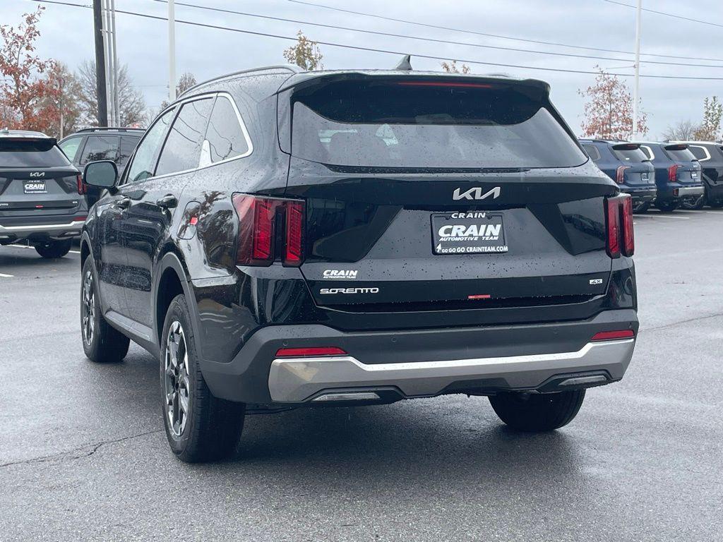 new 2026 Kia Sorento car, priced at $40,265