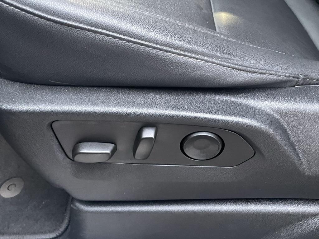 used 2023 Chevrolet Suburban car, priced at $52,990