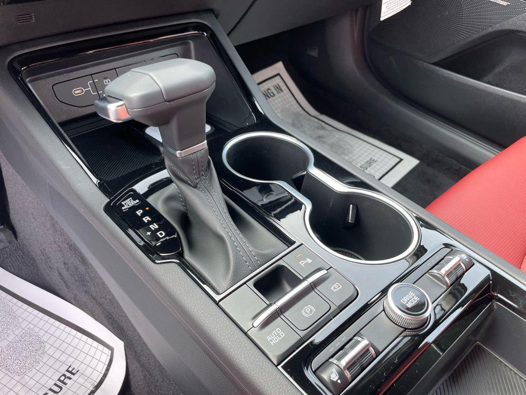 new 2026 Kia K5 car, priced at $32,080