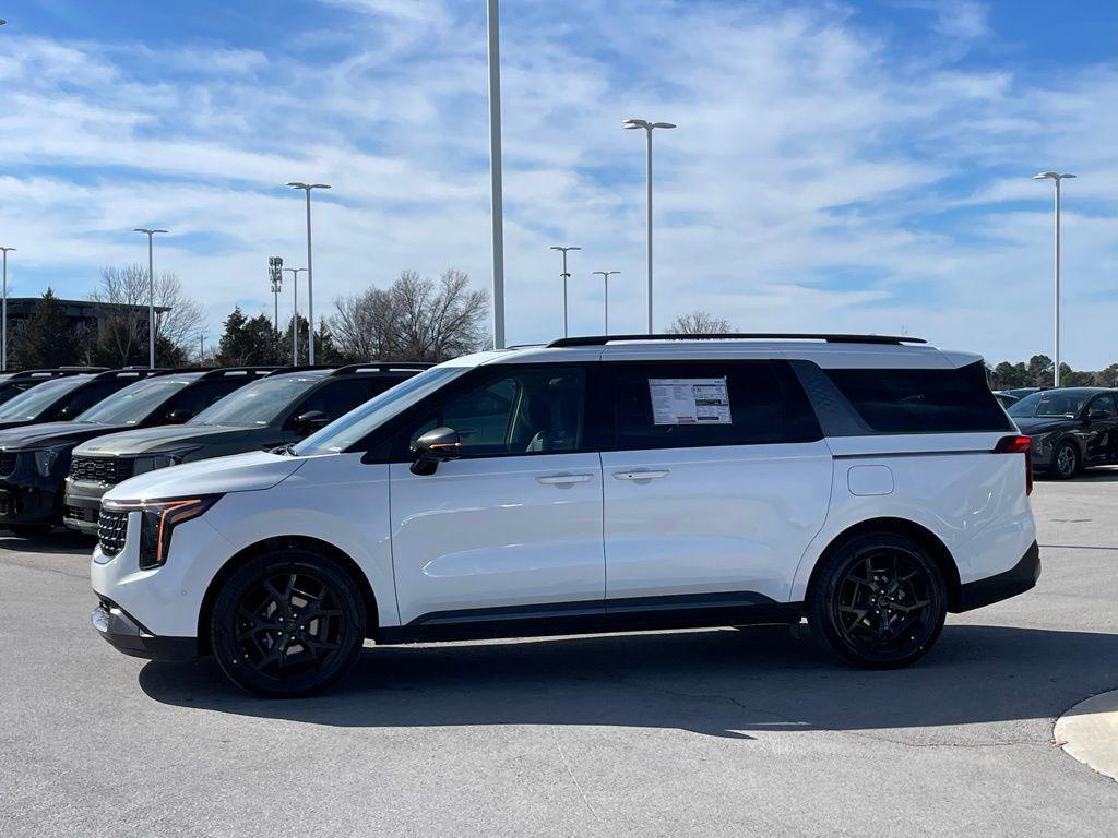 new 2026 Kia Carnival Hybrid car, priced at $55,080