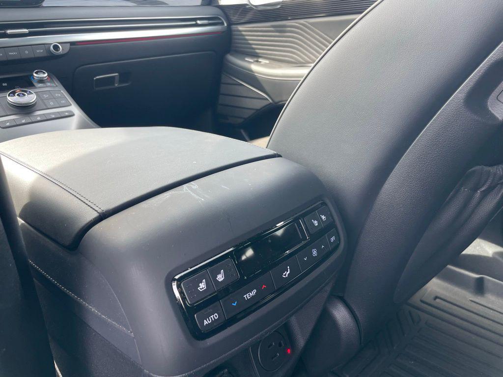 used 2025 Hyundai Palisade car, priced at $48,400