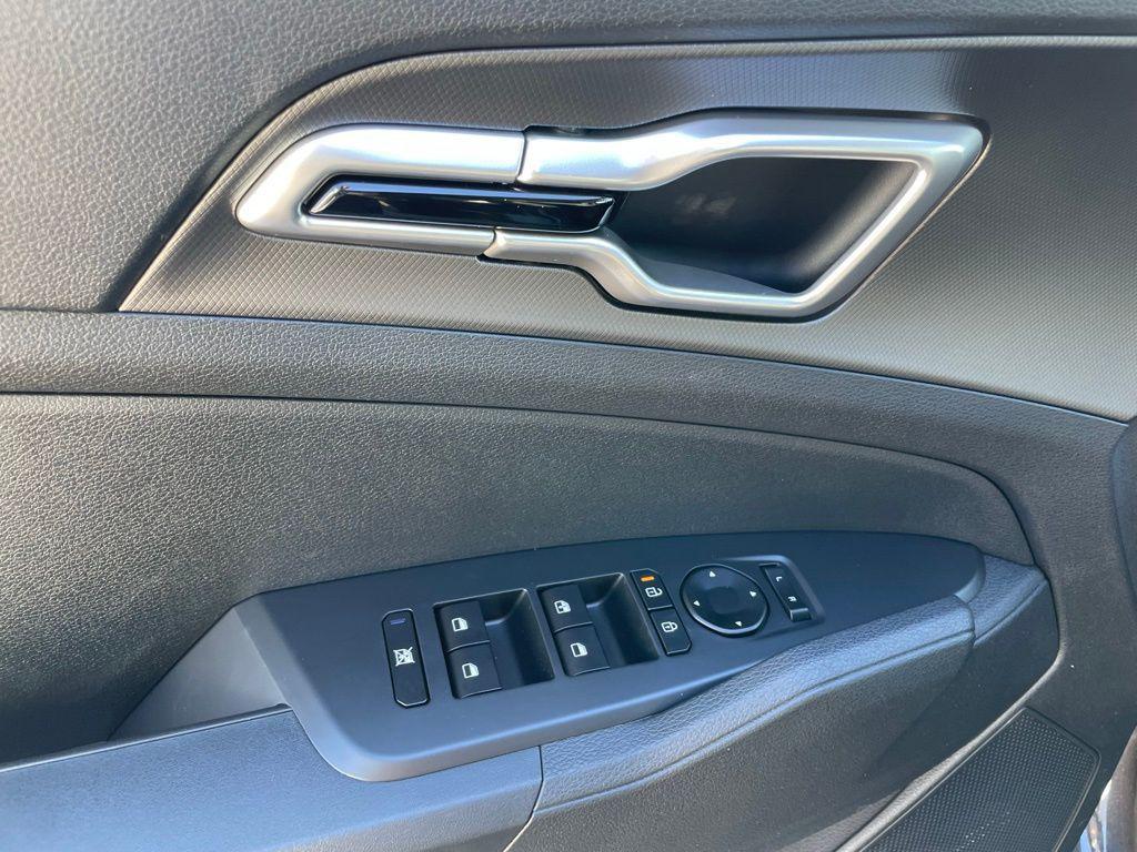 new 2026 Kia Sportage car, priced at $30,935