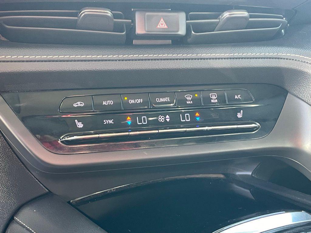 used 2023 Buick Envision car, priced at $20,900