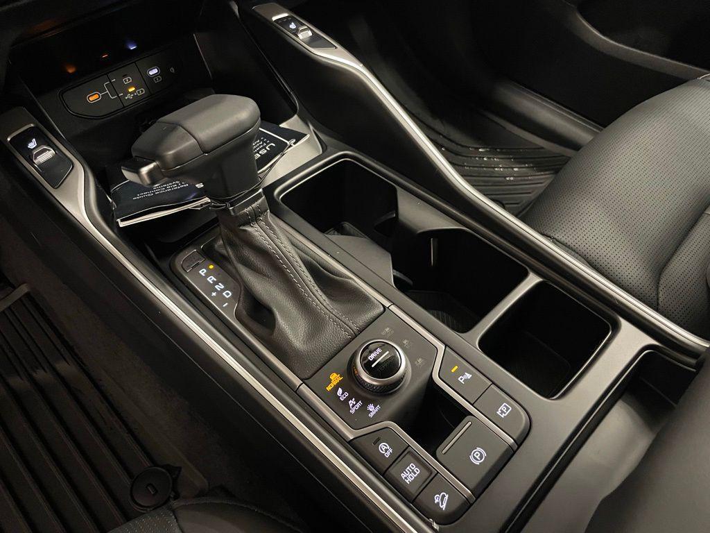 new 2026 Kia Sorento car, priced at $40,665