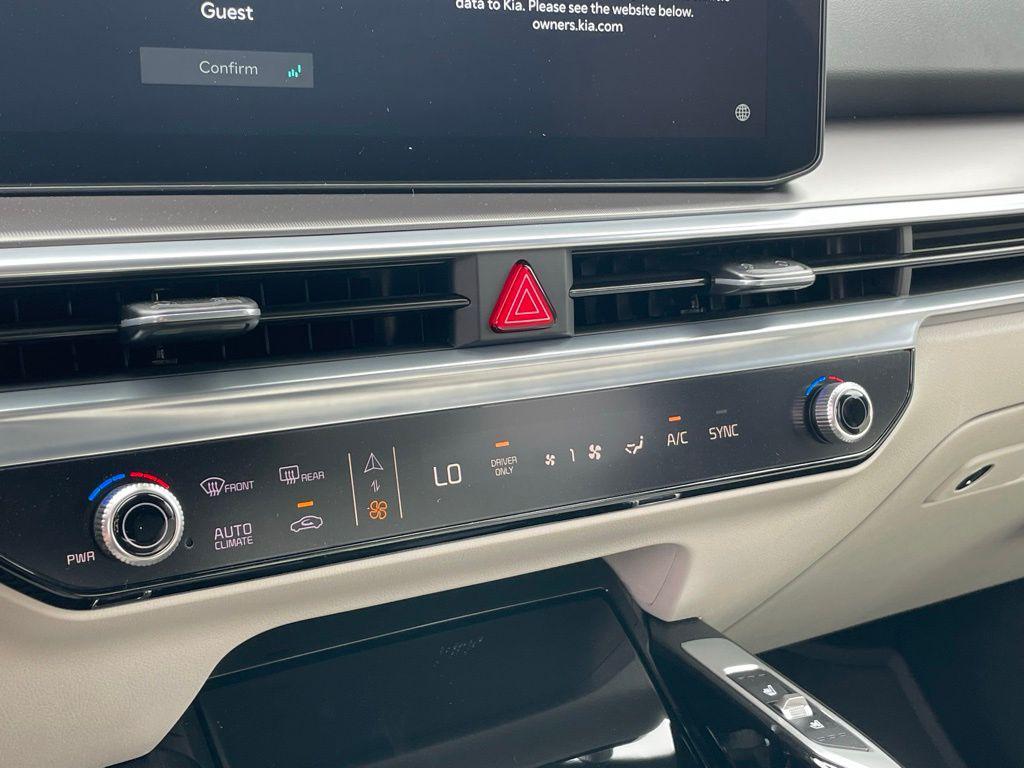 new 2026 Kia Sorento Hybrid car, priced at $49,310