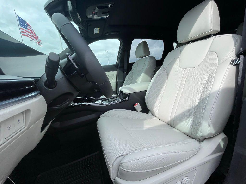 new 2026 Kia Sorento Hybrid car, priced at $49,310