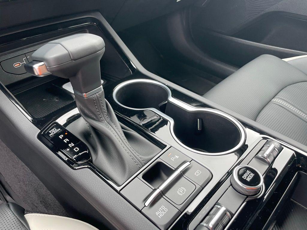 new 2026 Kia K5 car, priced at $32,280