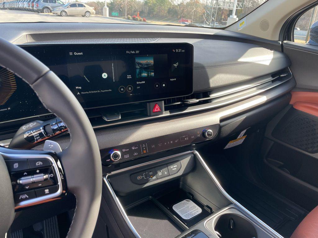 new 2026 Kia Carnival Hybrid car, priced at $45,435