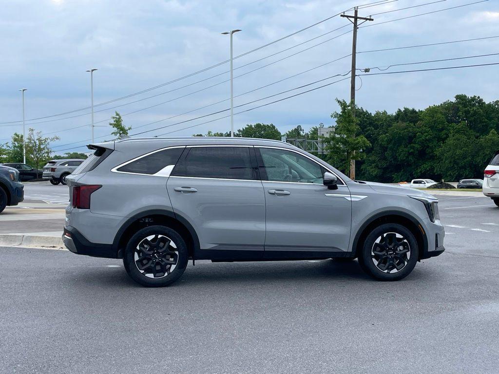 new 2026 Kia Sorento car, priced at $40,330