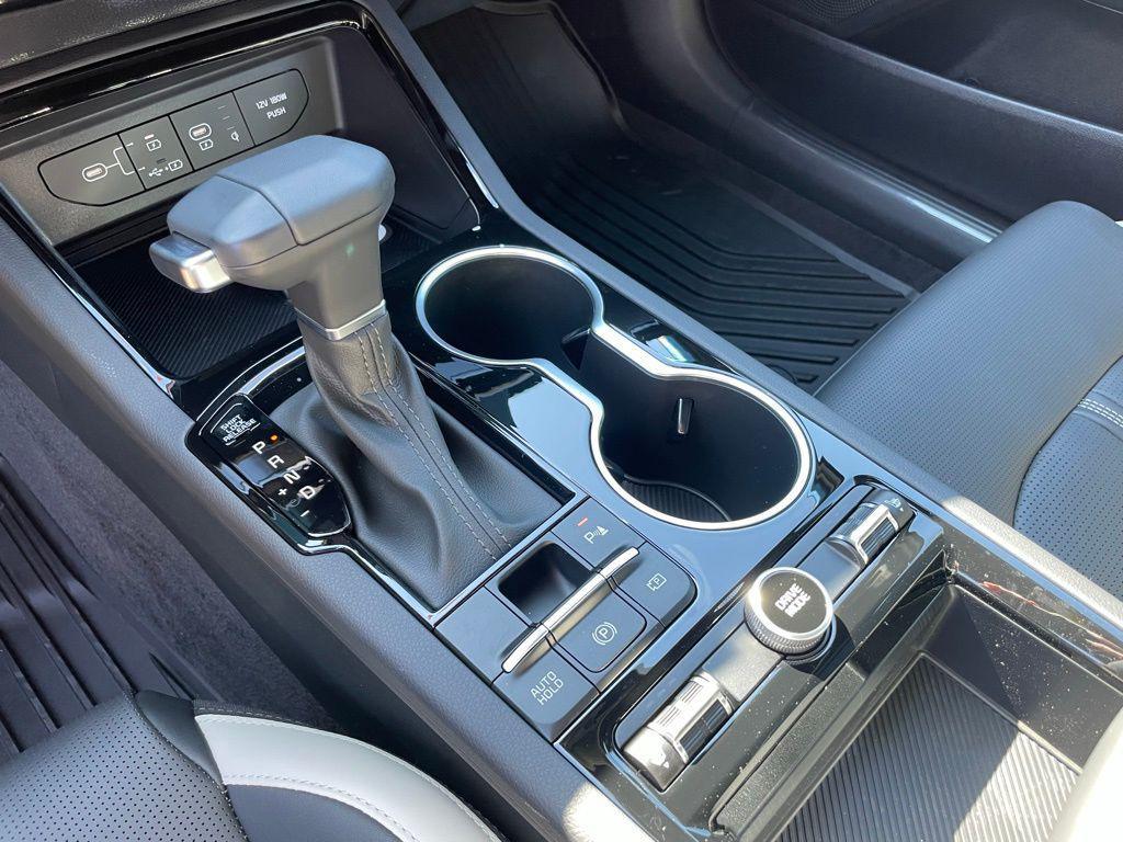 new 2026 Kia K5 car, priced at $32,280