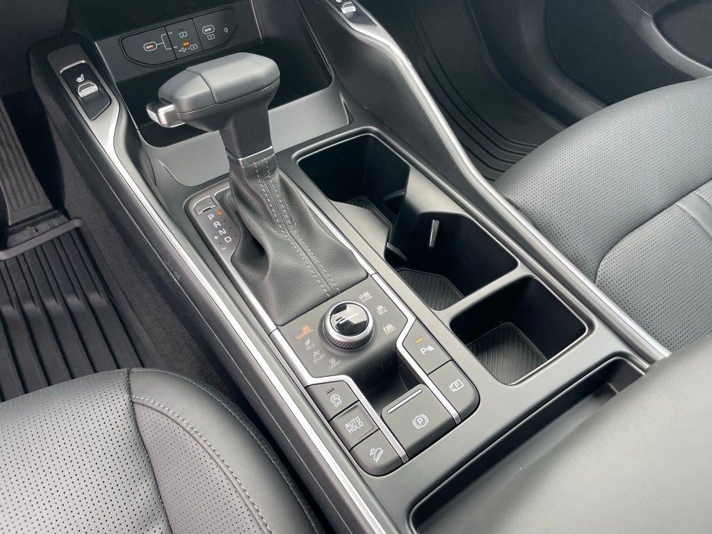 new 2026 Kia Sorento car, priced at $44,035
