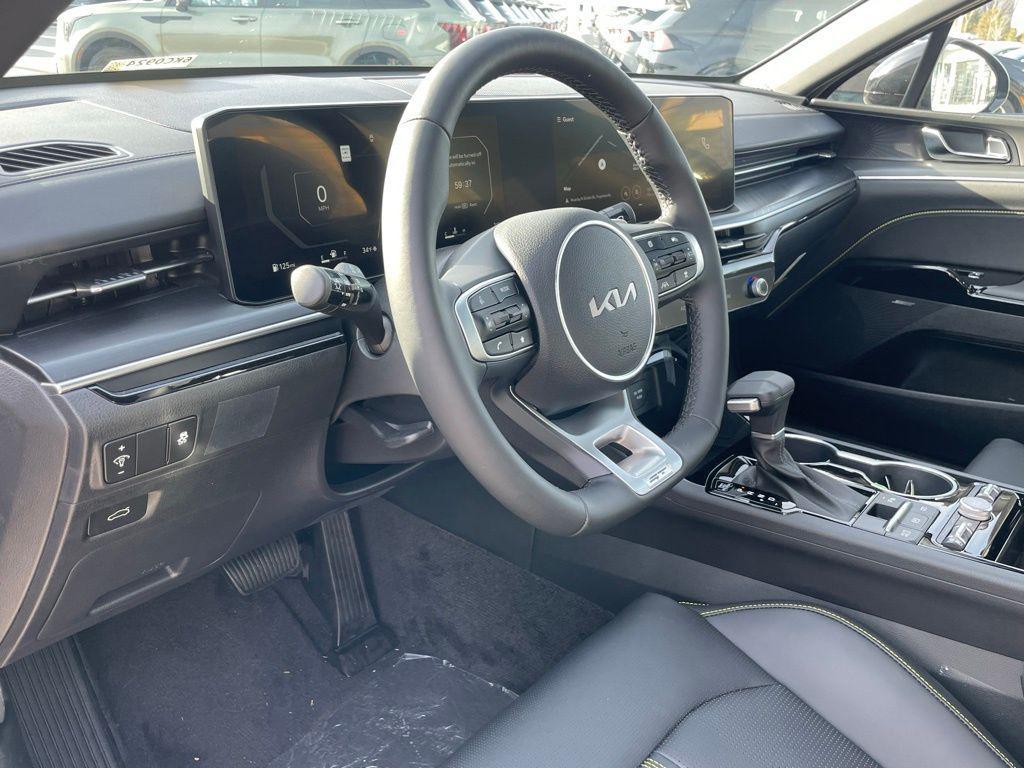 new 2026 Kia K5 car, priced at $39,085