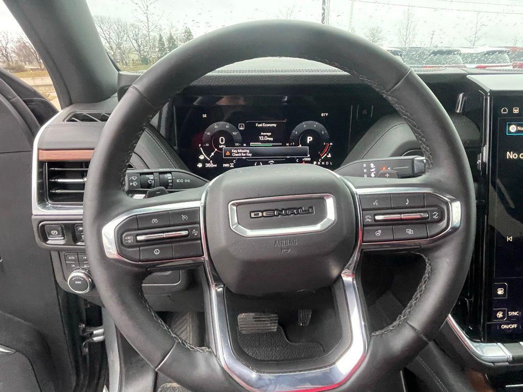 used 2025 GMC Yukon car, priced at $71,900