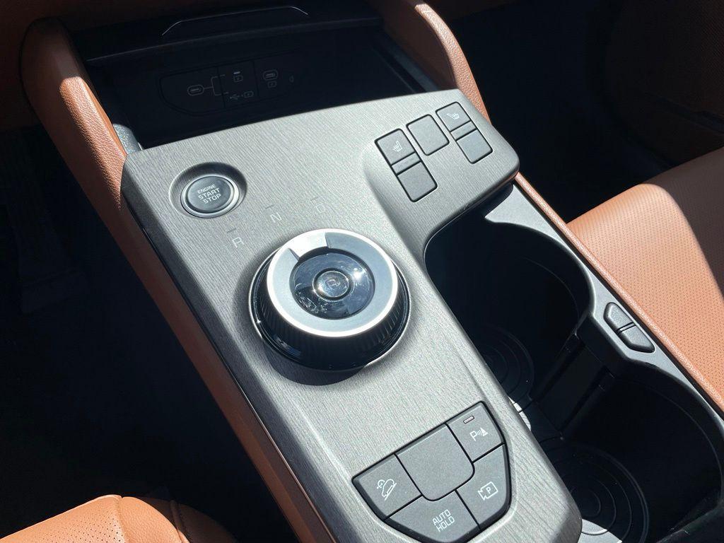 new 2026 Kia Sportage Hybrid car, priced at $36,680