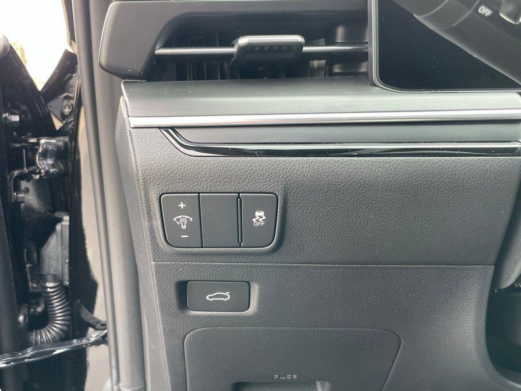 new 2026 Kia K5 car, priced at $31,185