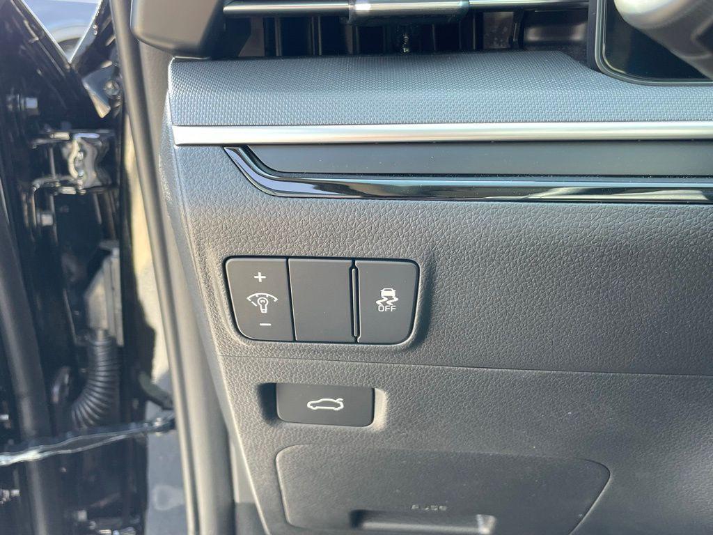 new 2026 Kia K5 car, priced at $28,585