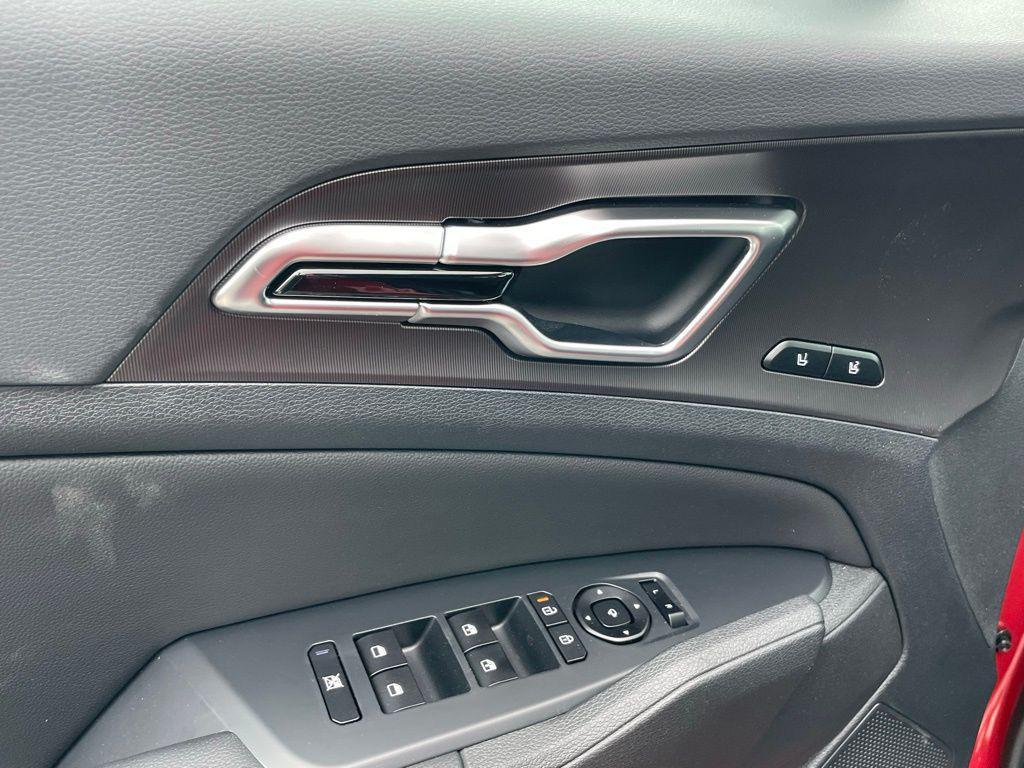 new 2026 Kia Sportage car, priced at $38,475
