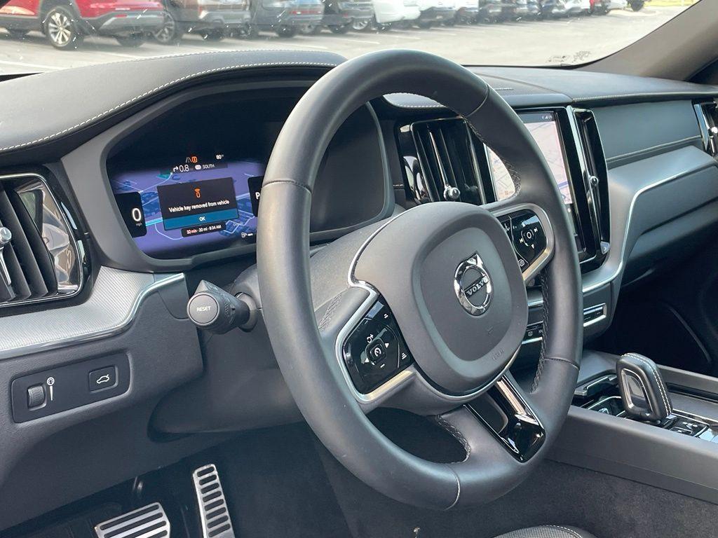 used 2022 Volvo XC60 car, priced at $28,629