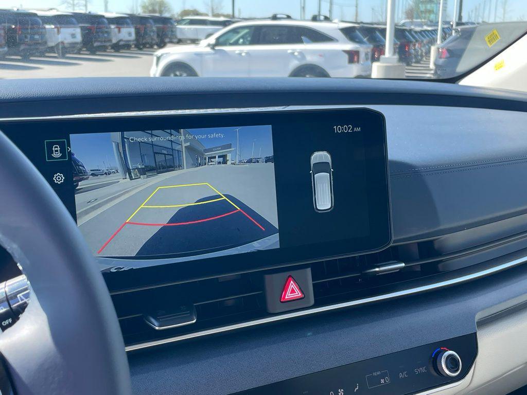 new 2026 Kia Carnival Hybrid car, priced at $46,215