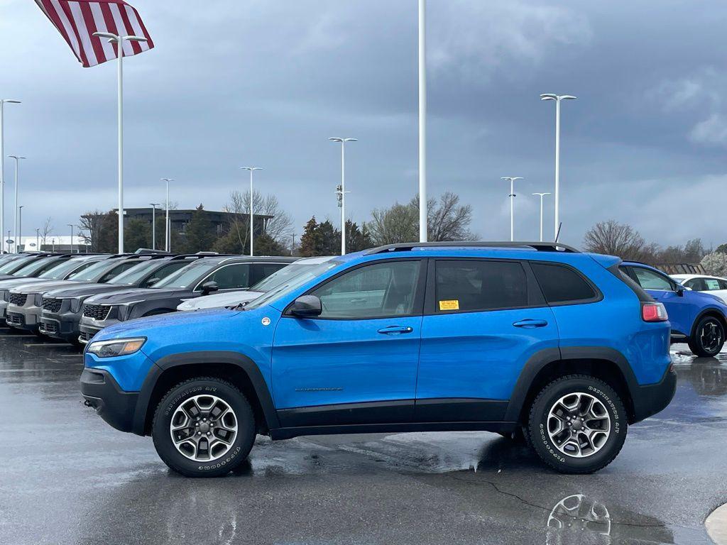 used 2020 Jeep Cherokee car, priced at $23,400