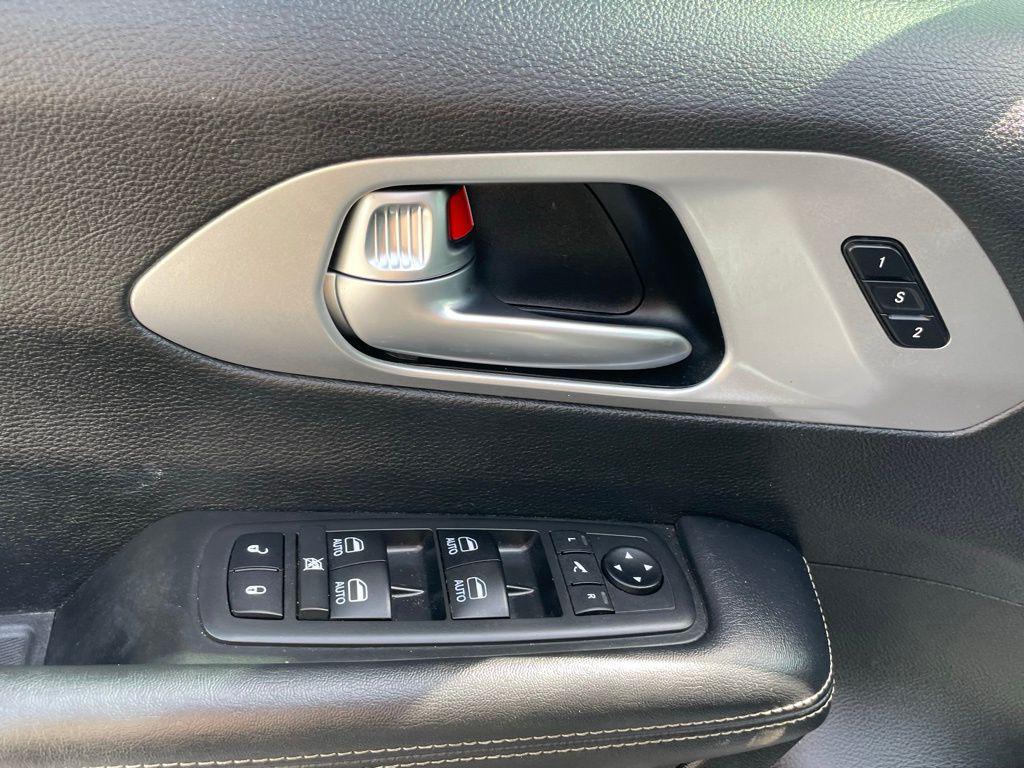 used 2018 Chrysler Pacifica car, priced at $17,800