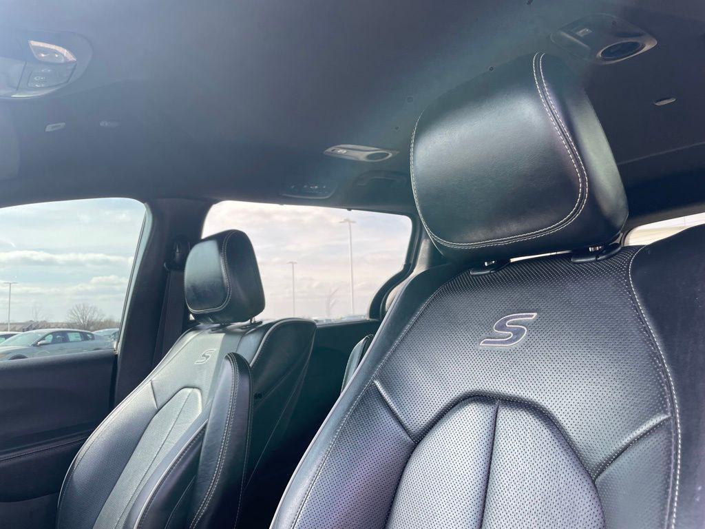 used 2018 Chrysler Pacifica car, priced at $17,800