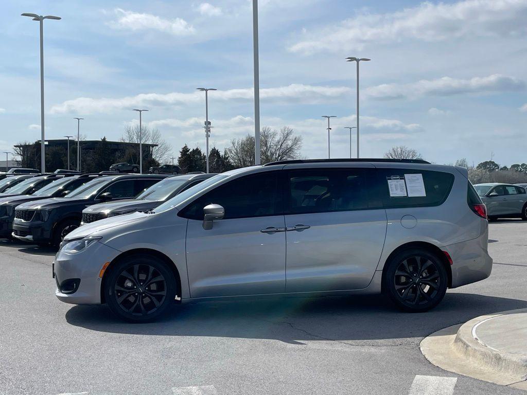 used 2018 Chrysler Pacifica car, priced at $17,800