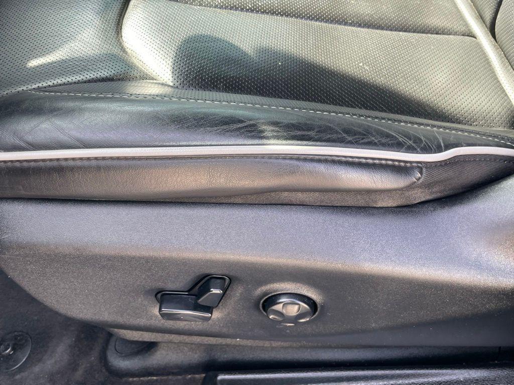 used 2018 Chrysler Pacifica car, priced at $17,800