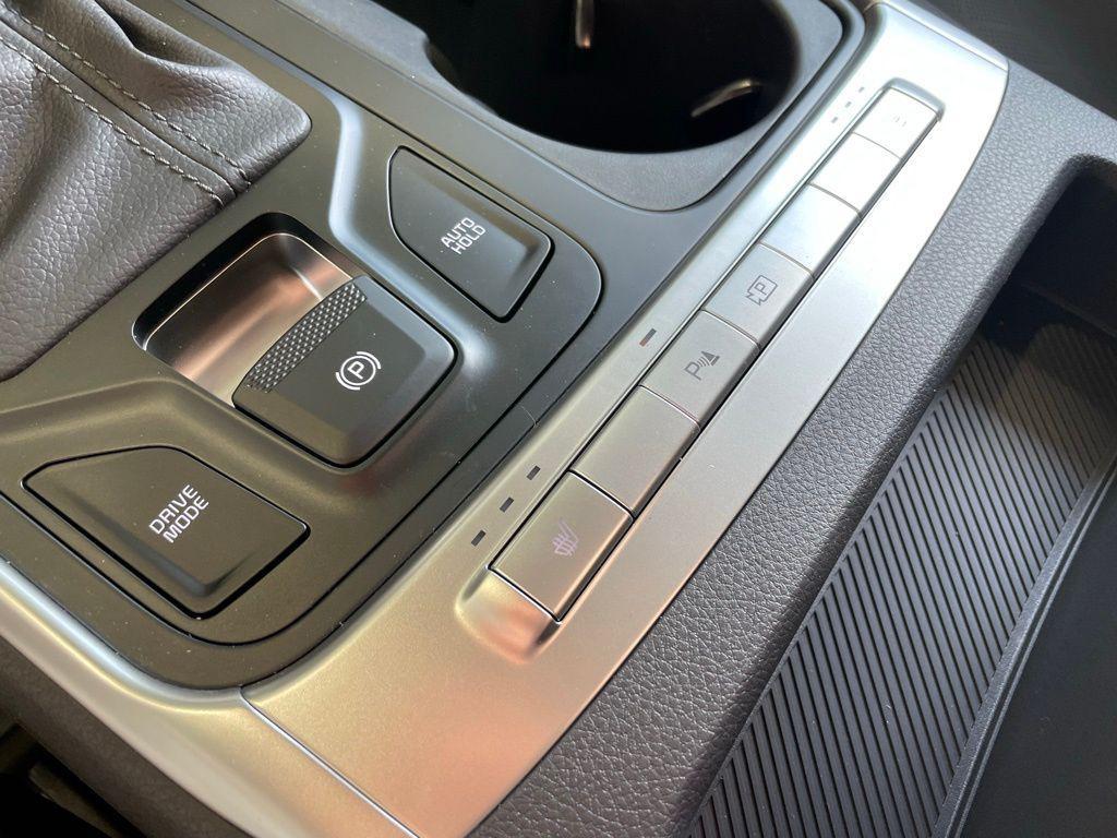 new 2026 Kia Carnival car, priced at $41,235