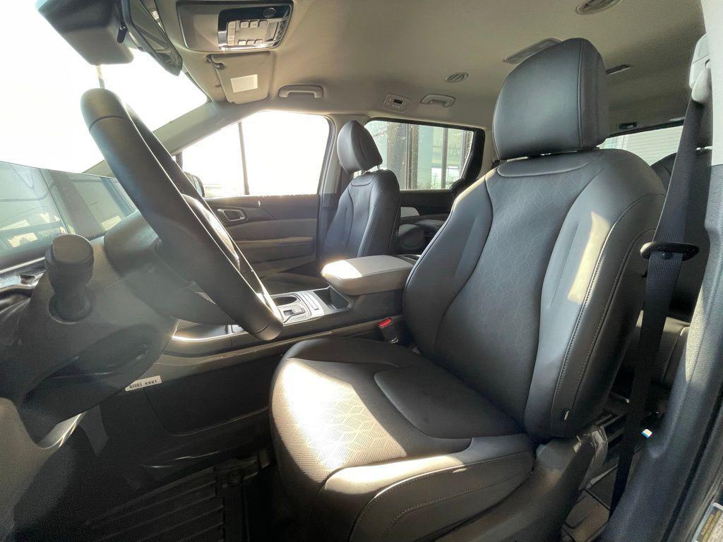 new 2026 Kia Carnival car, priced at $41,235