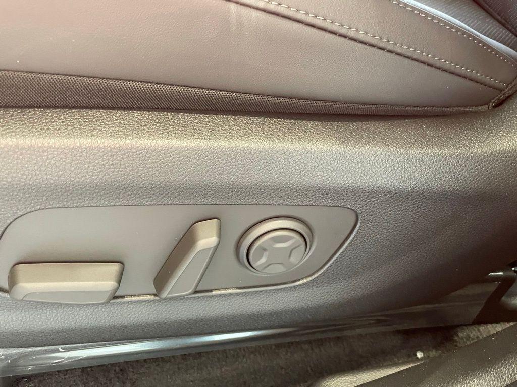 new 2026 Kia Carnival car, priced at $41,235