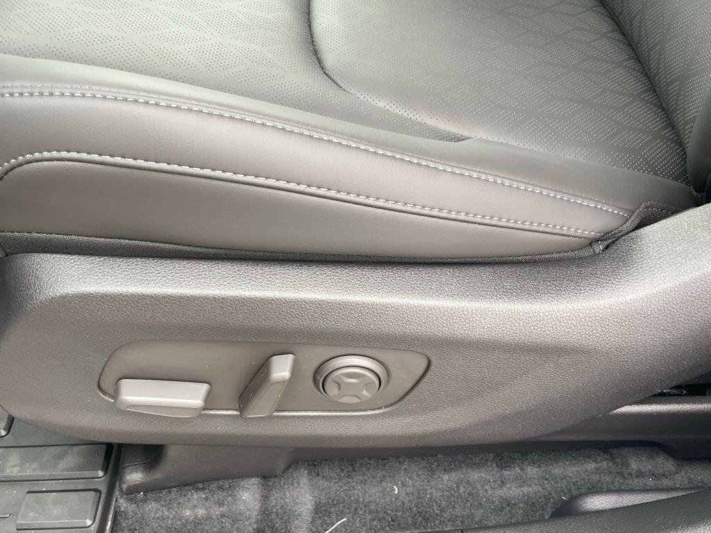new 2026 Kia Carnival car, priced at $41,655