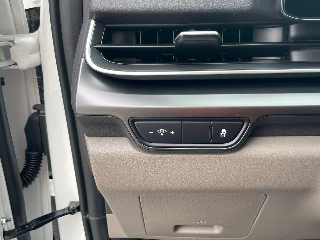 new 2026 Kia Carnival car, priced at $41,655