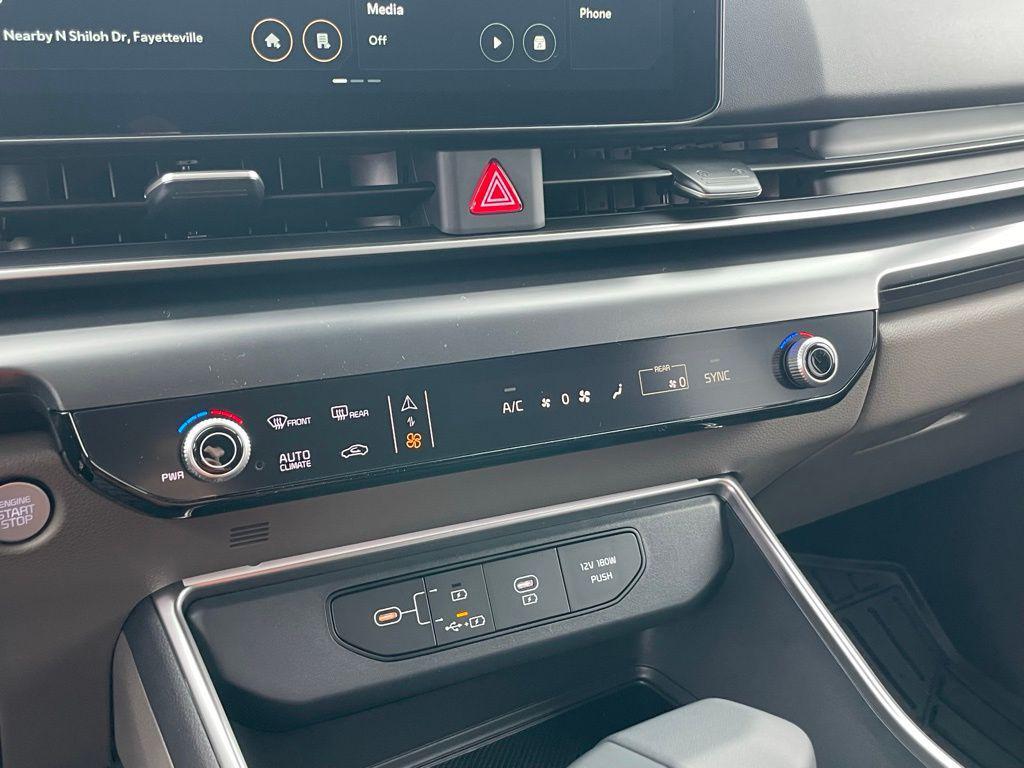 new 2026 Kia Carnival car, priced at $41,655