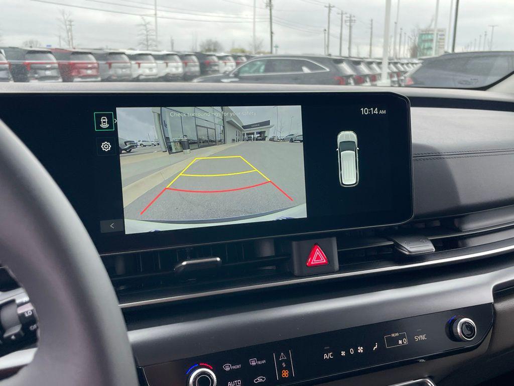 new 2026 Kia Carnival car, priced at $41,655
