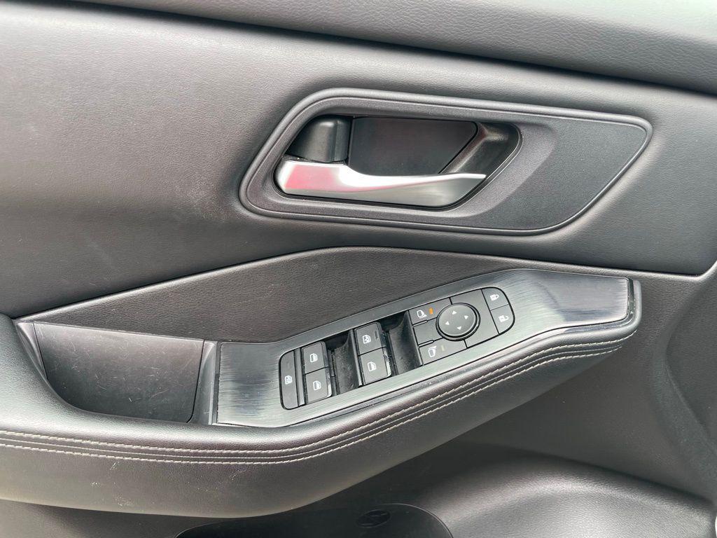 used 2024 Nissan Rogue car, priced at $22,900