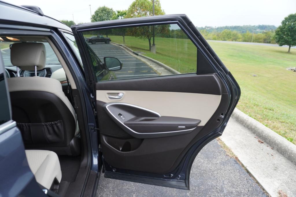 used 2015 Hyundai Santa Fe car, priced at $9,995