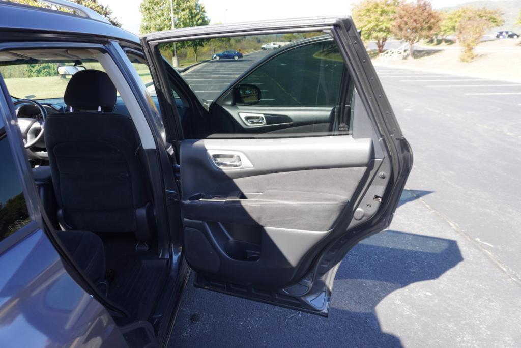 used 2013 Nissan Pathfinder car, priced at $6,995