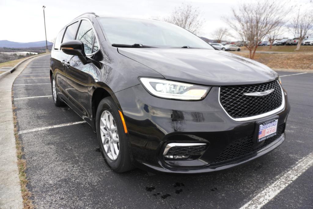 used 2022 Chrysler Pacifica car, priced at $19,995