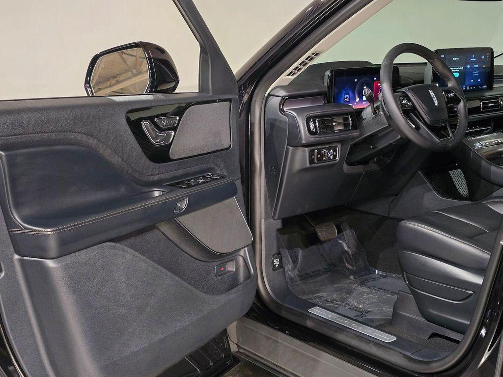 new 2026 Lincoln Aviator car, priced at $61,105