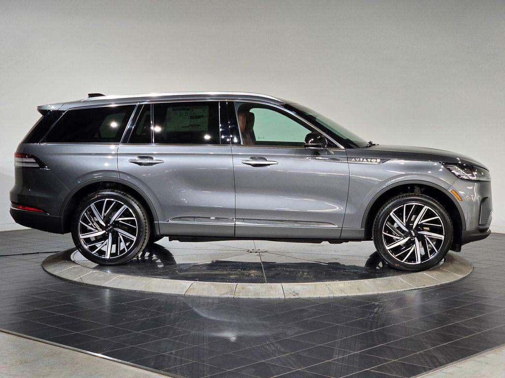 new 2025 Lincoln Aviator car, priced at $77,328