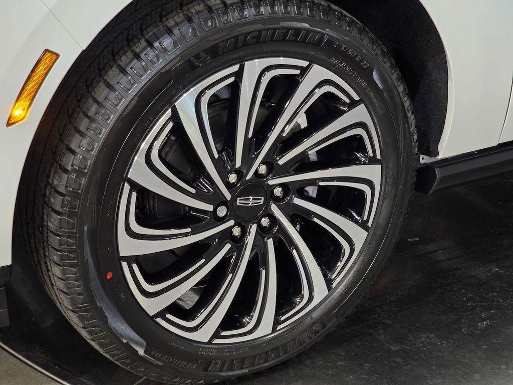 new 2025 Lincoln Navigator car, priced at $115,527