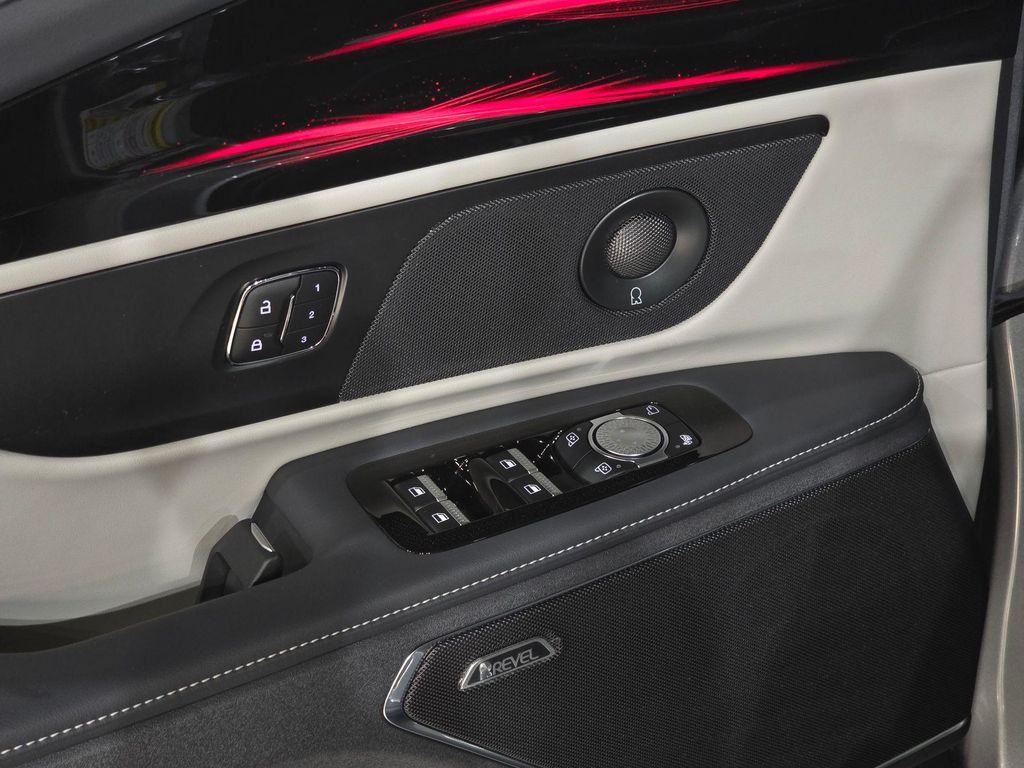 new 2025 Lincoln Nautilus car, priced at $57,832