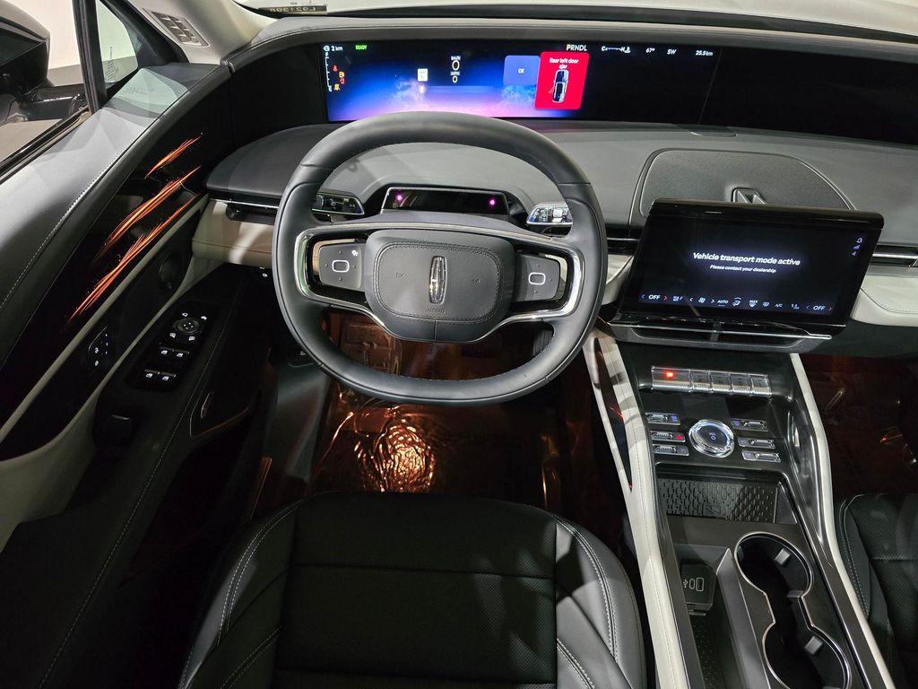 new 2025 Lincoln Nautilus car, priced at $57,832