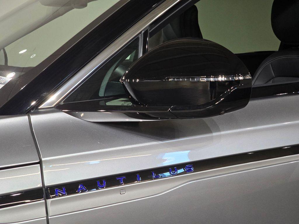 new 2025 Lincoln Nautilus car, priced at $57,832