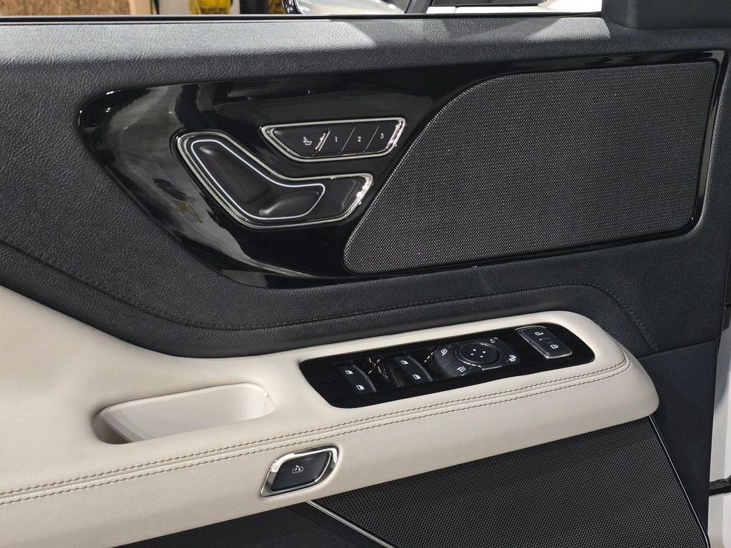 new 2026 Lincoln Aviator car, priced at $65,515